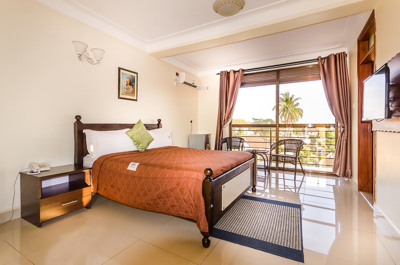 Marie'S Royale Hotel Кампала Екстериор снимка